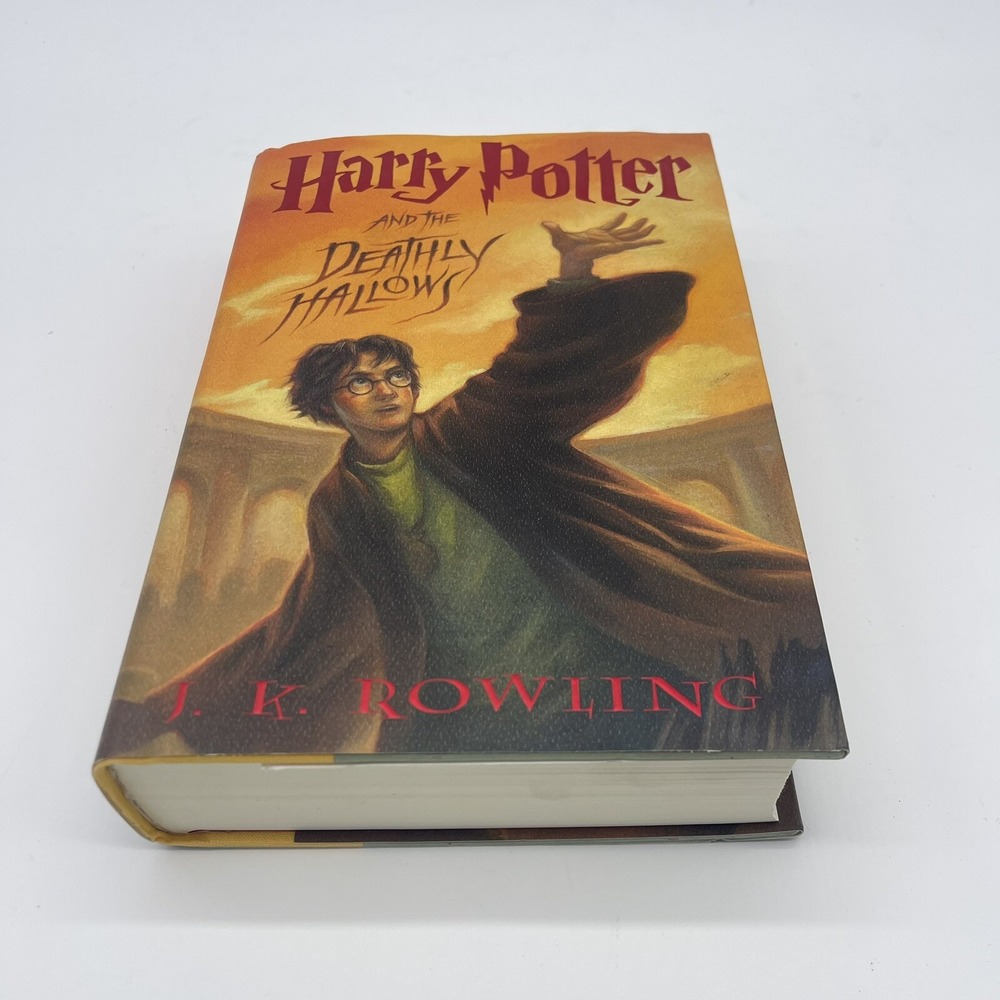 Harry Potter and the Deathly Hallows‎ [Book 7]